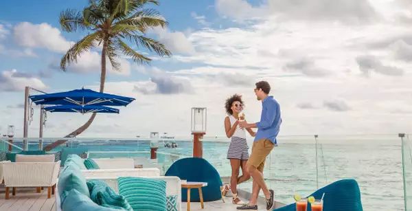 Indigo, Beach Lounge bar